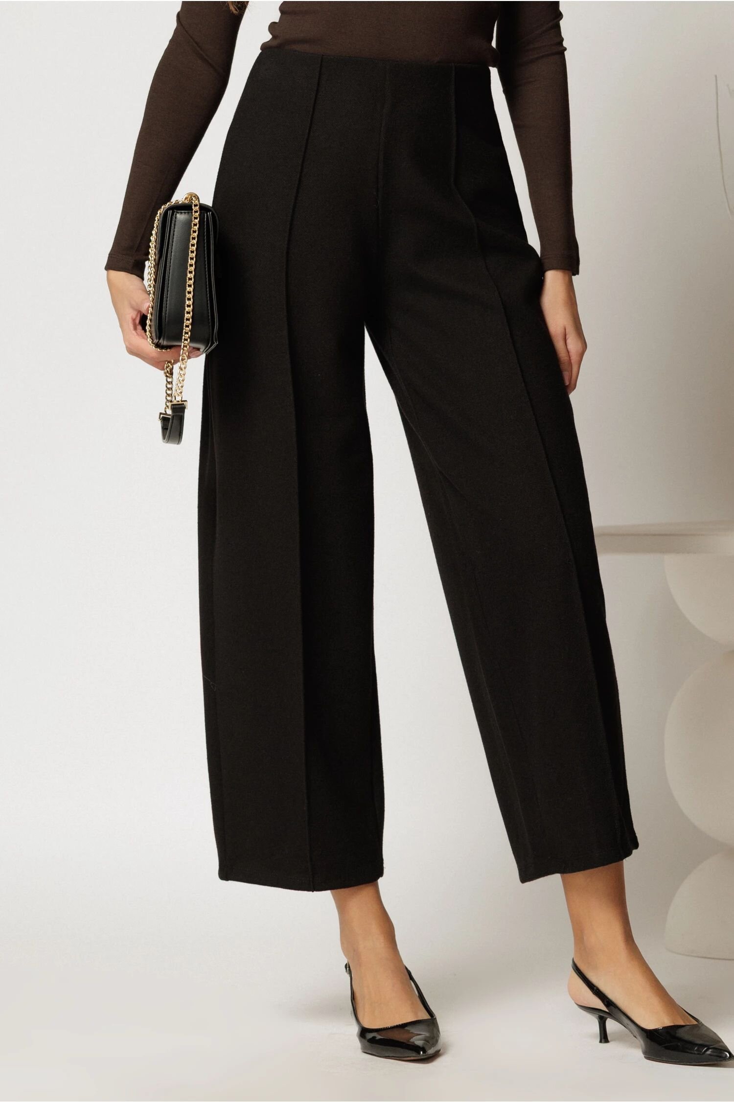 Pantaloni negri din tricot cu croi balloon si elastic in talie