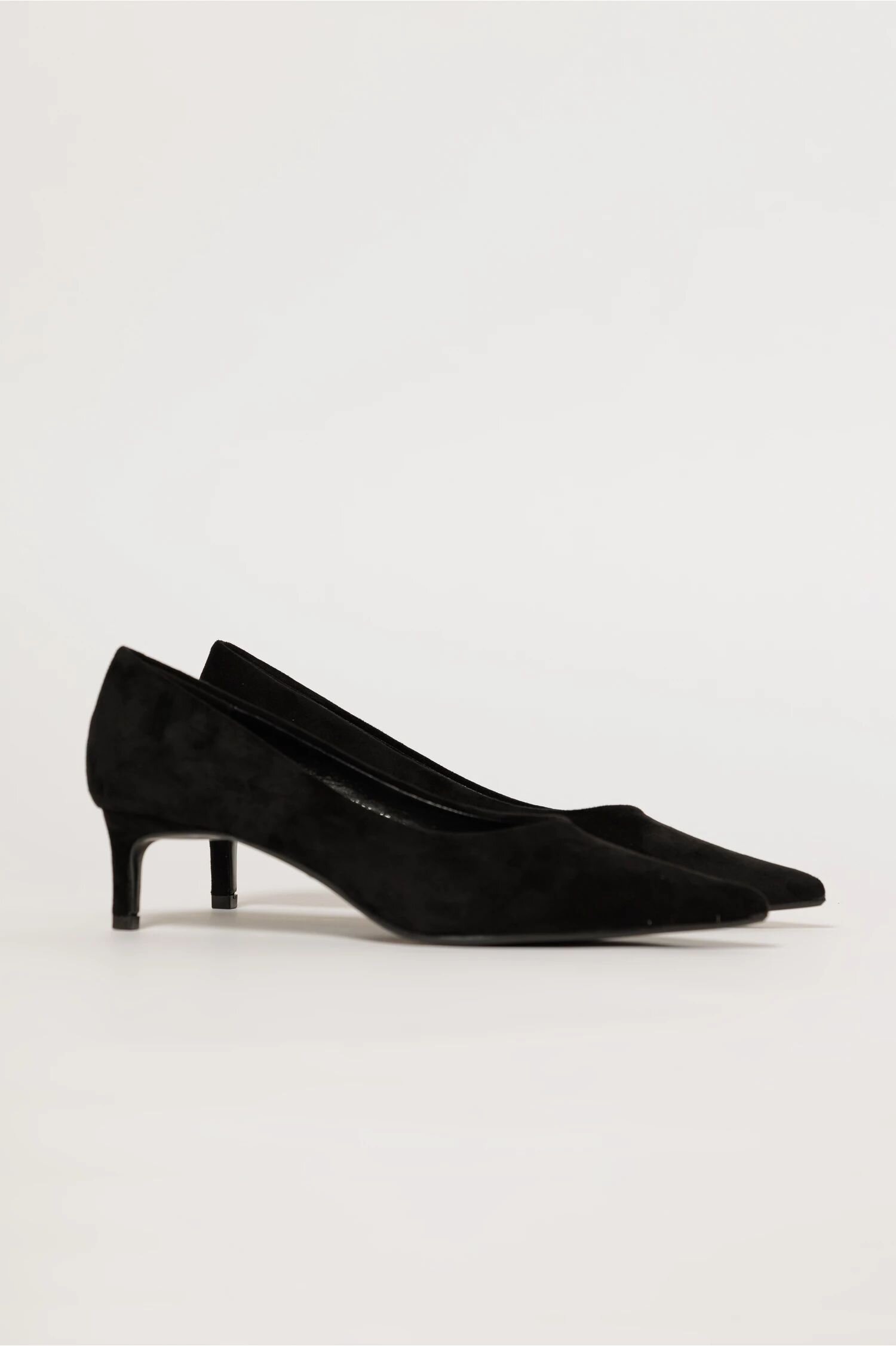  Pantofi negri eleganti din piele intoarsa ecologica cu toc jos