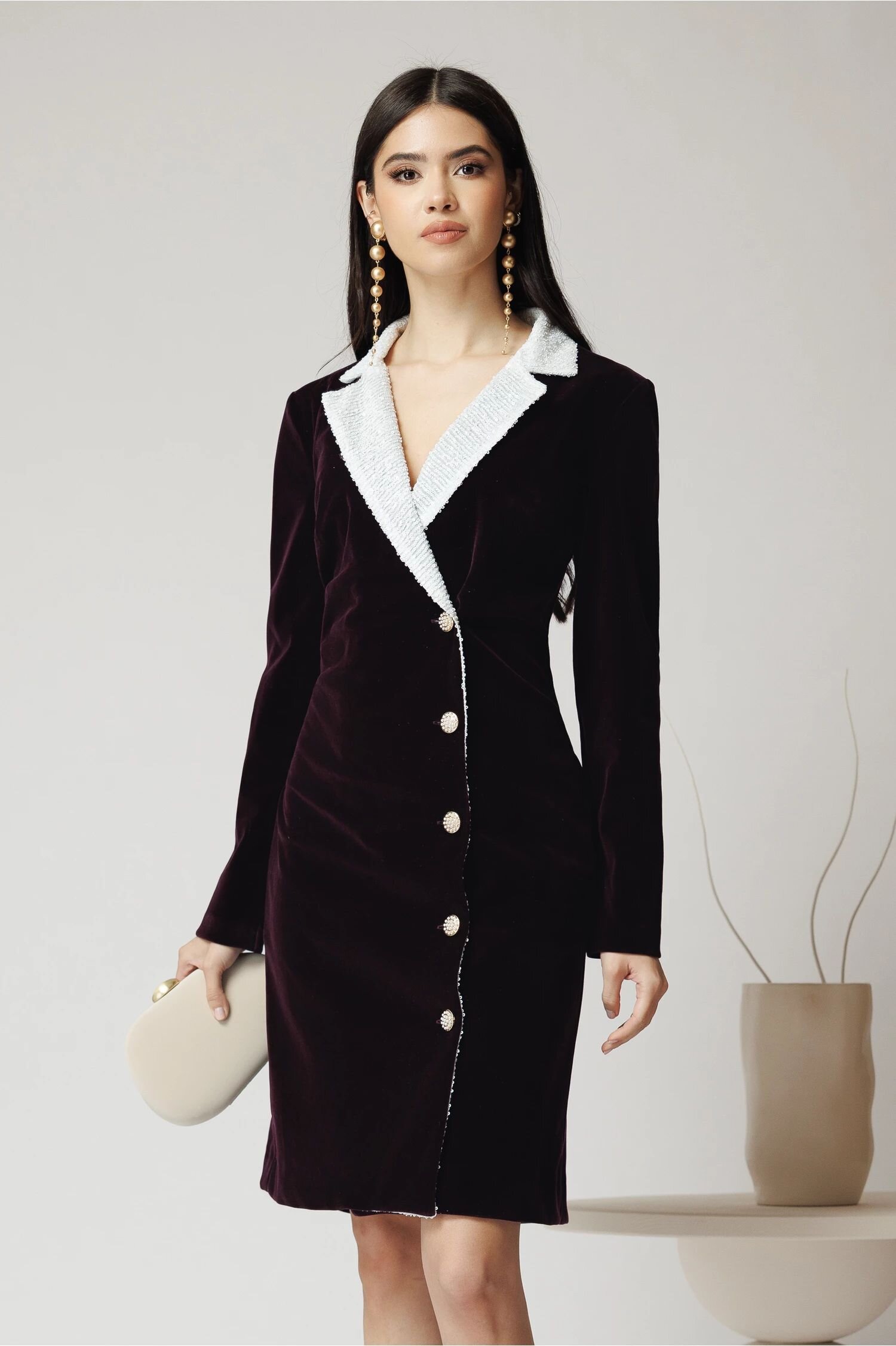  Rochie DY Fashion eleganta din catifea mov tip sacou cu rever din paiete