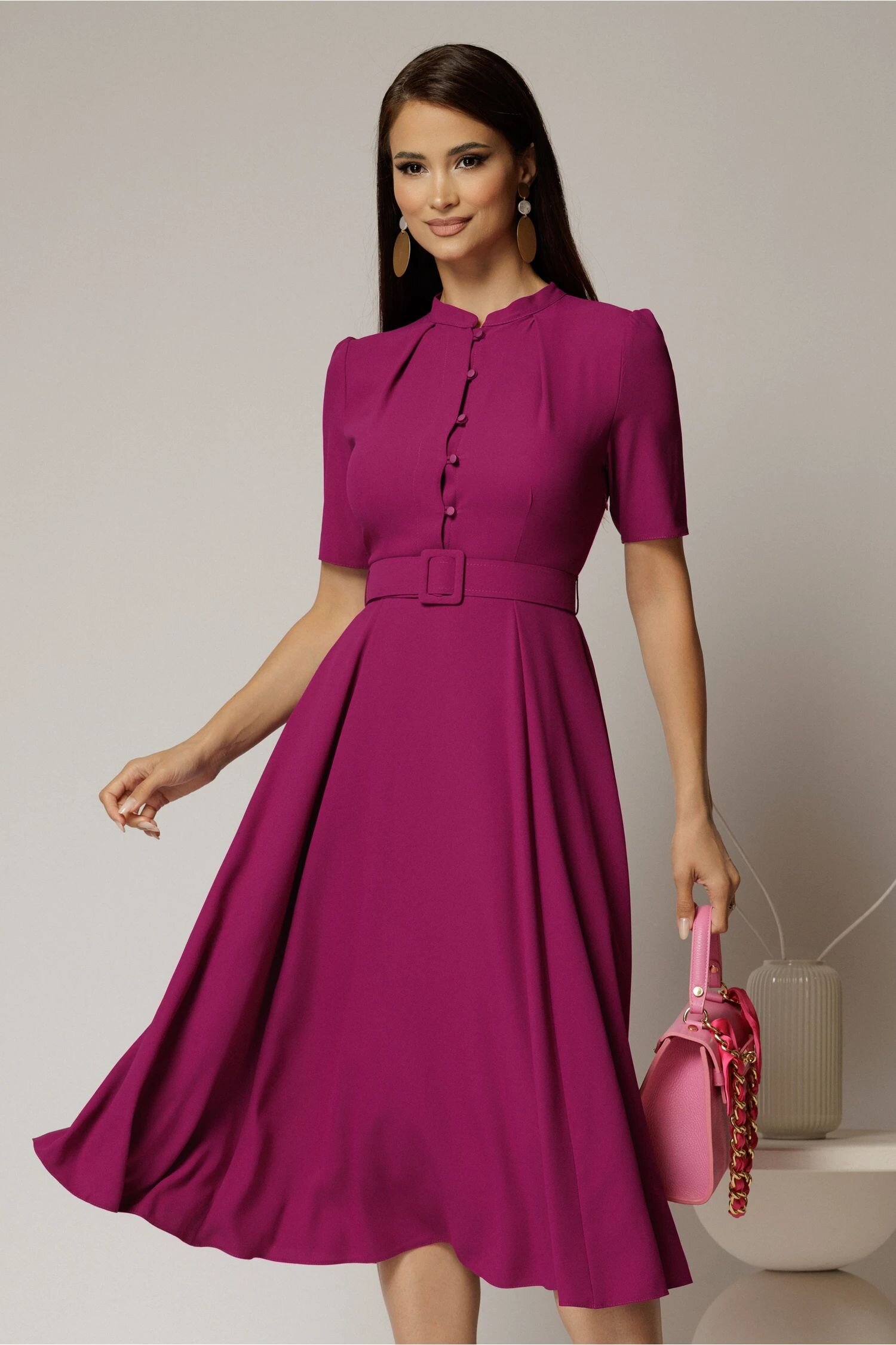  Rochie DY Fashion midi magenta in clos din triplu voal cu nasturi la bust si curea in talie