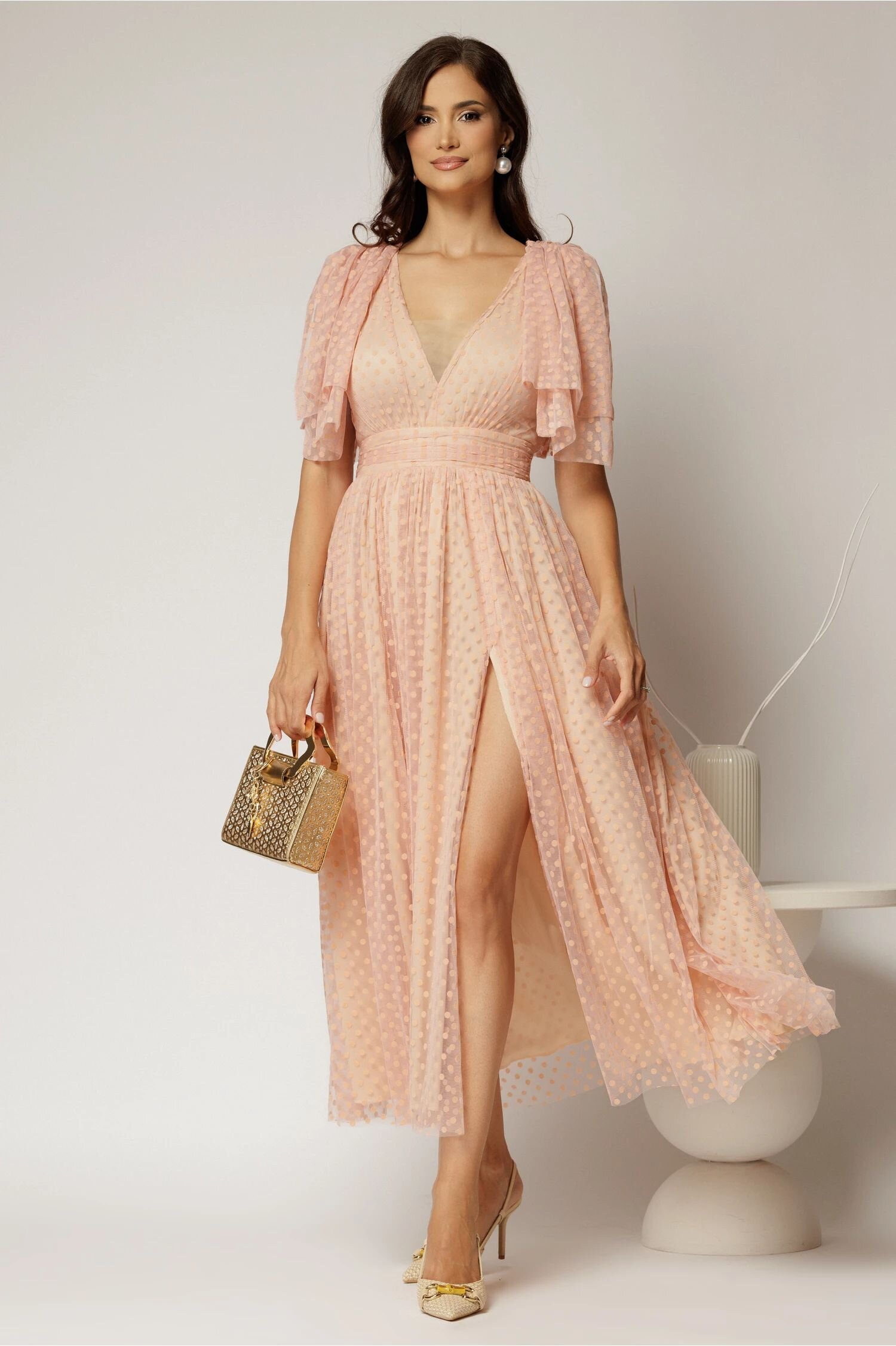  Rochie DY Fashion midi roz din tull cu buline si funde ample pe umeri