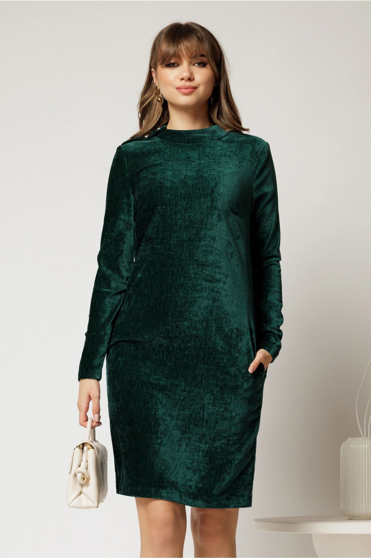  Rochie DY Fashion verde dreapta din catifea velurata