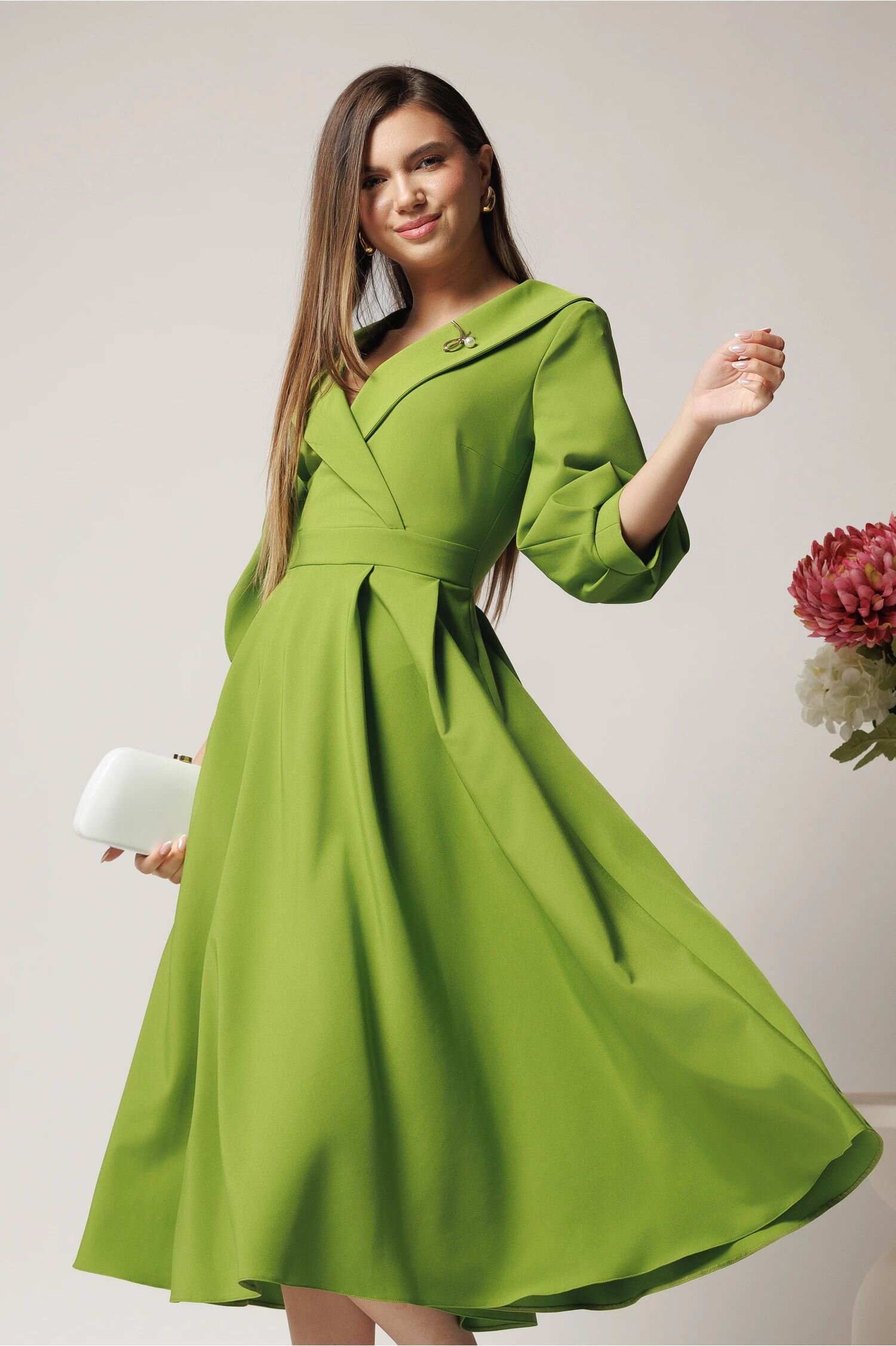  Rochie LaDonna office din stofa verde lime cu bust petrecut si rever