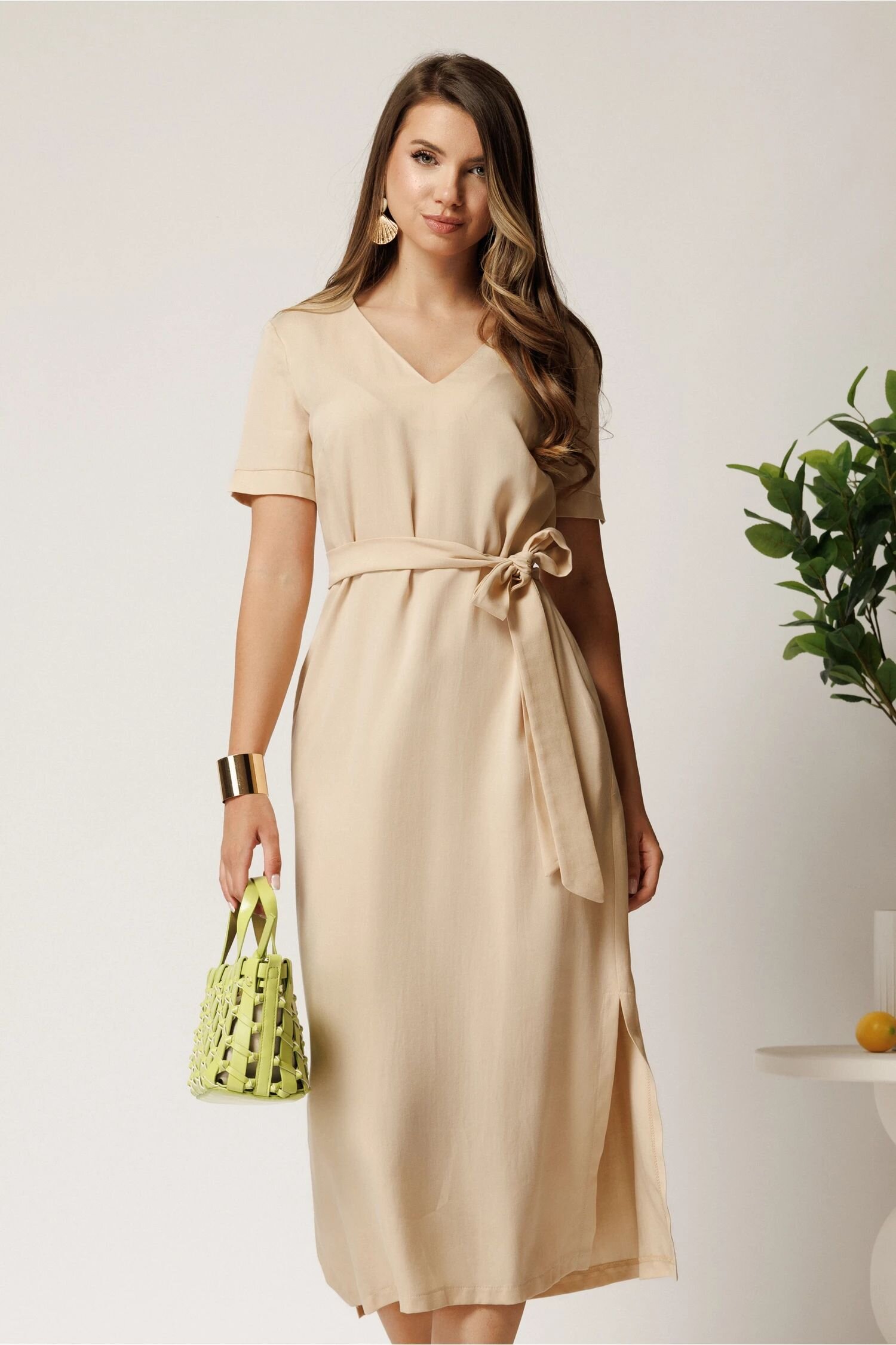  Rochie midi bej din tencel cu croi drept si cordon in talie