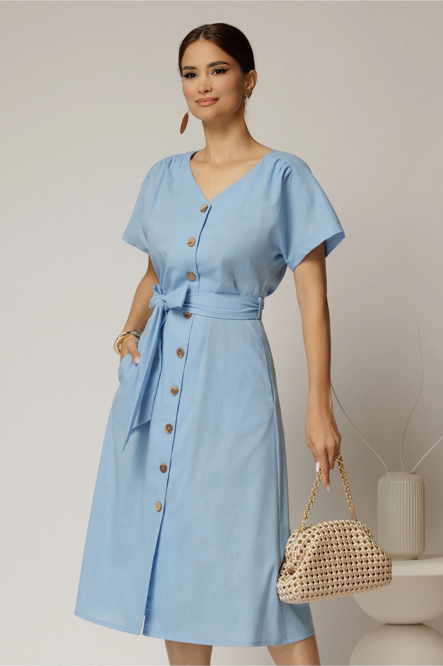  Rochie midi bleu de zi din in tip camasa cu manecile scurte