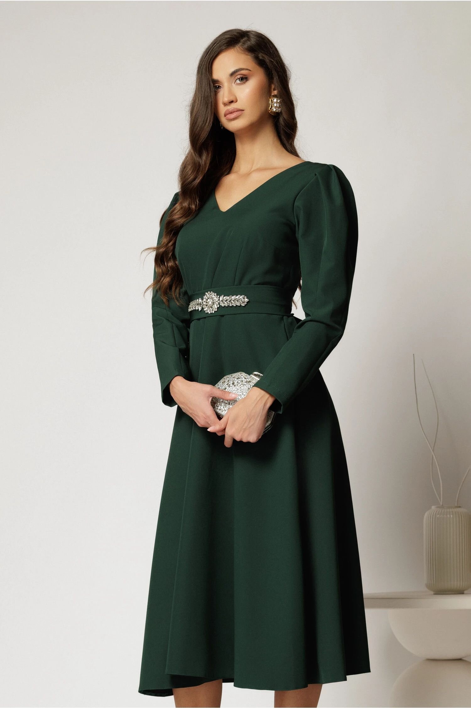  Rochie midi clos verde cu cordon detasabil cu aplicatii