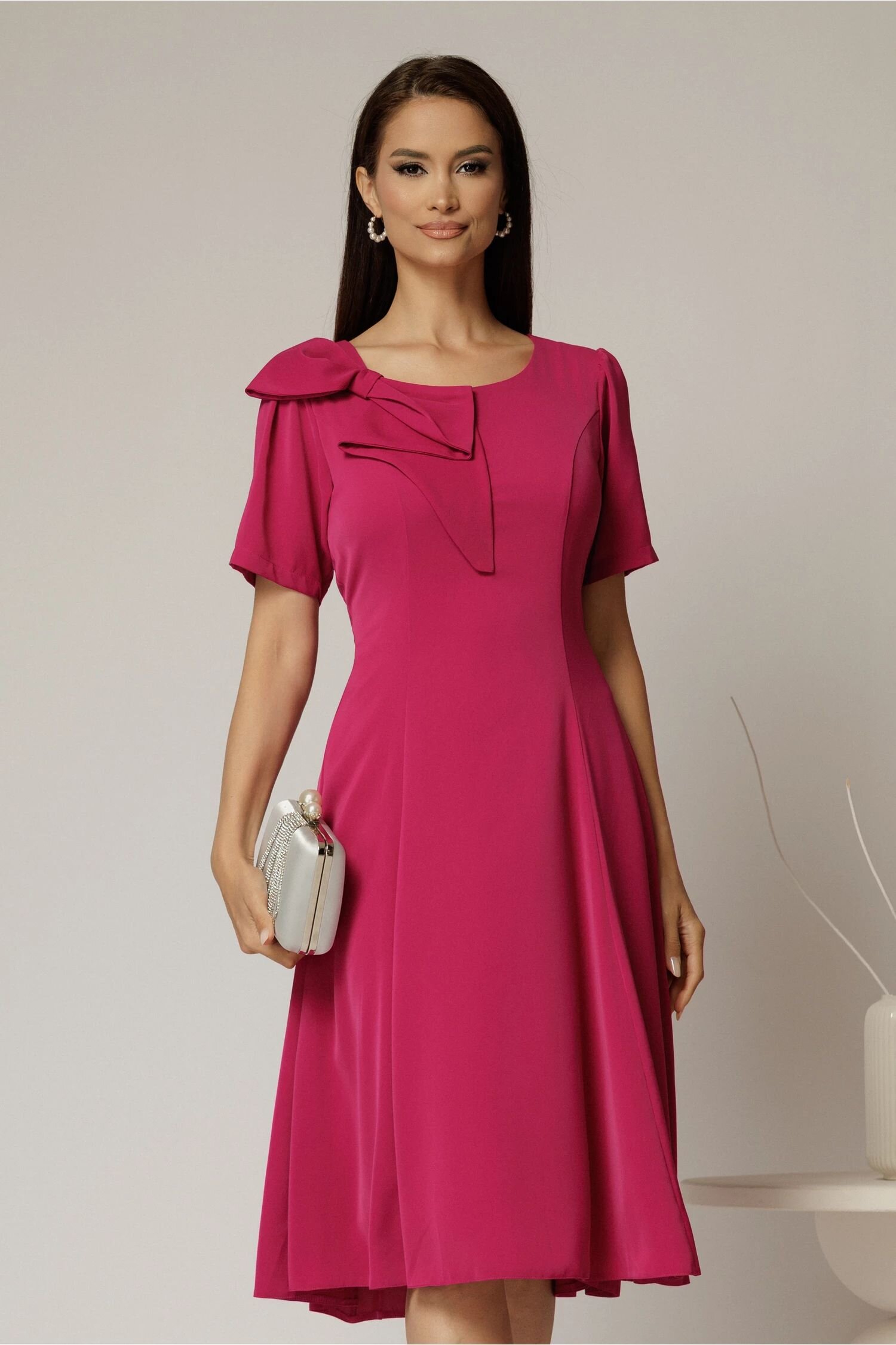  Rochie midi magenta cu funda la umar si croi in clini