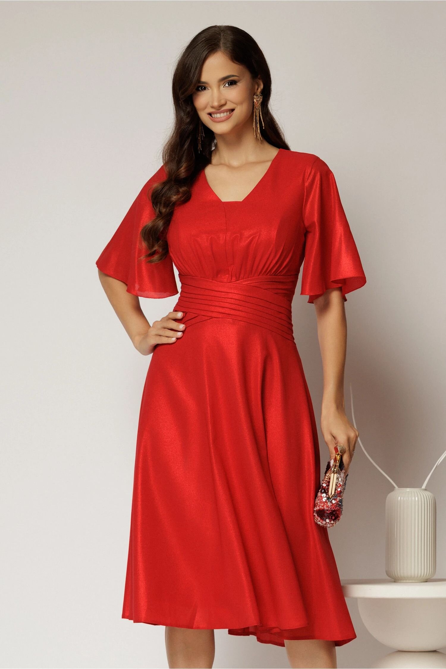  Rochie midi rosie de ocazie din voal cu sidef si decolteu in V