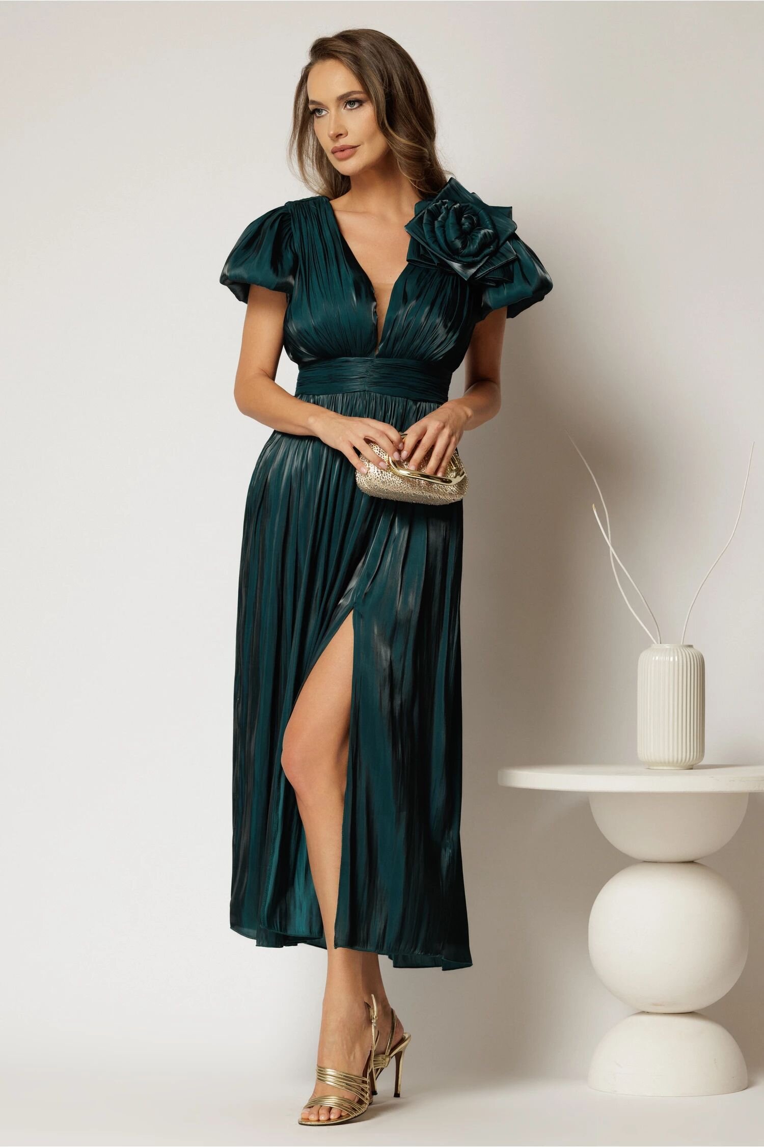  Rochie midi turcoaz de ocazie din voal peliculizat si detaliu amplu floral