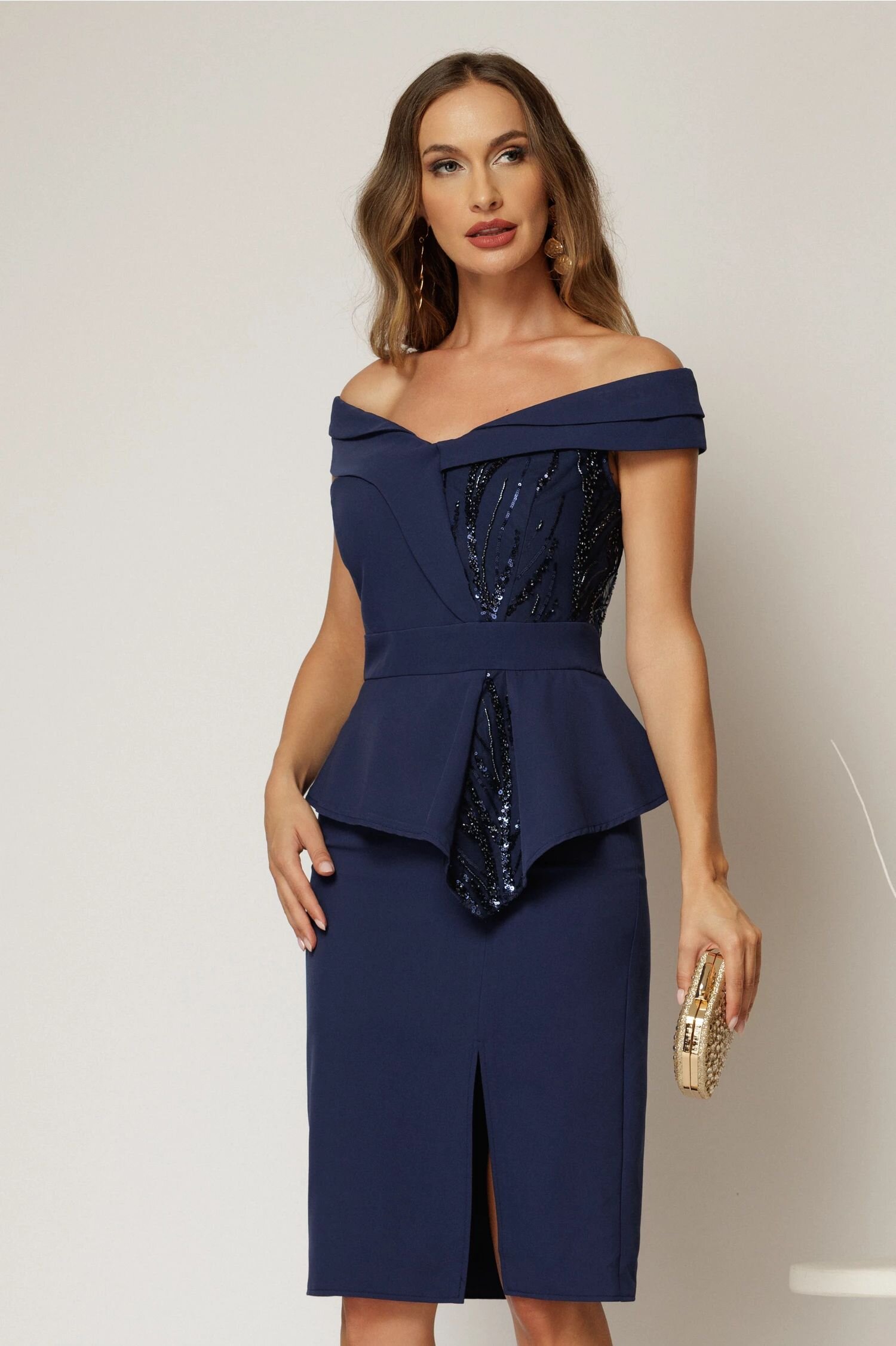  Rochie Roberta bleumarin de ocazie cu peplum si paiete