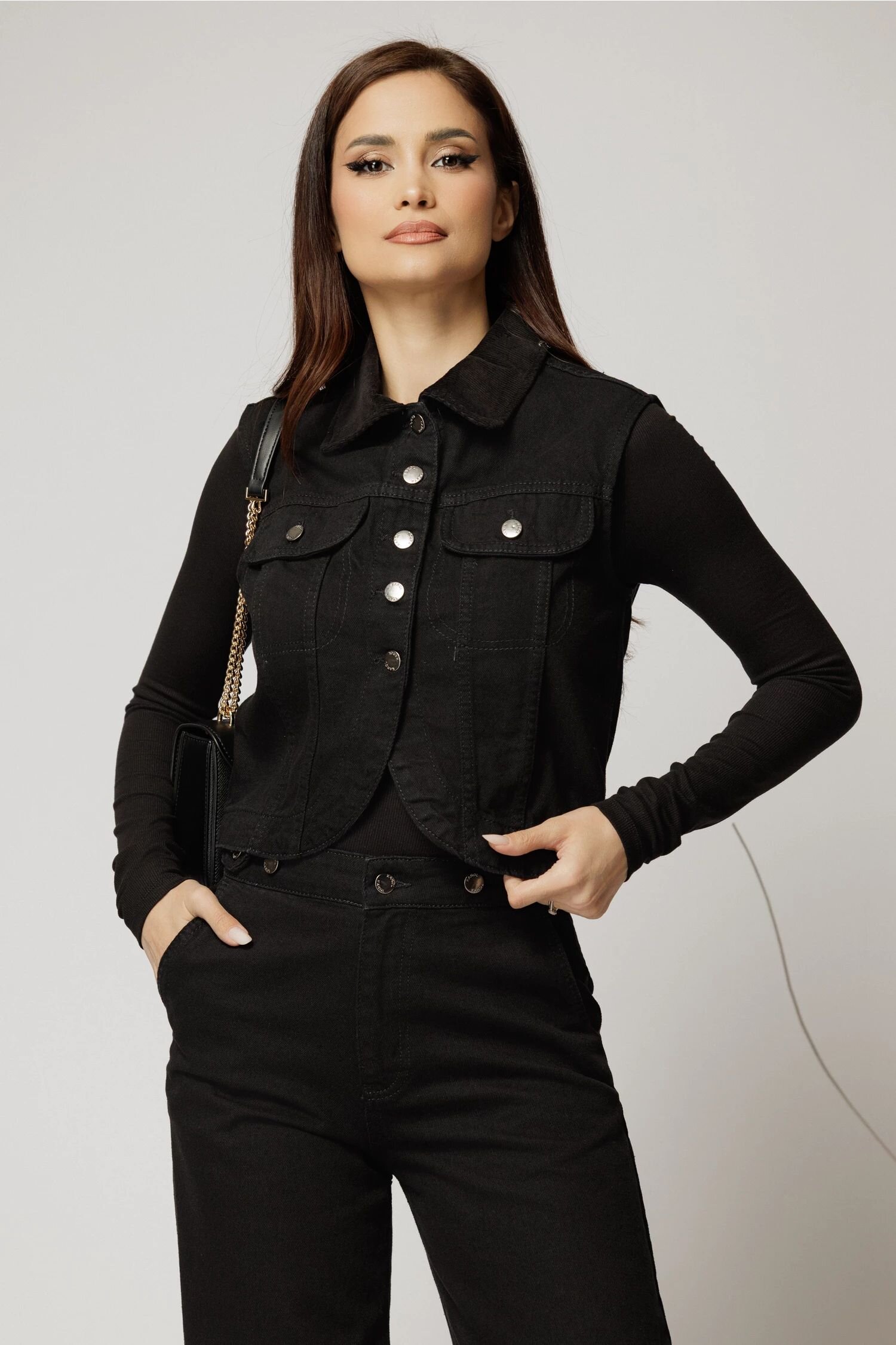  Vesta neagra din denim cu guler