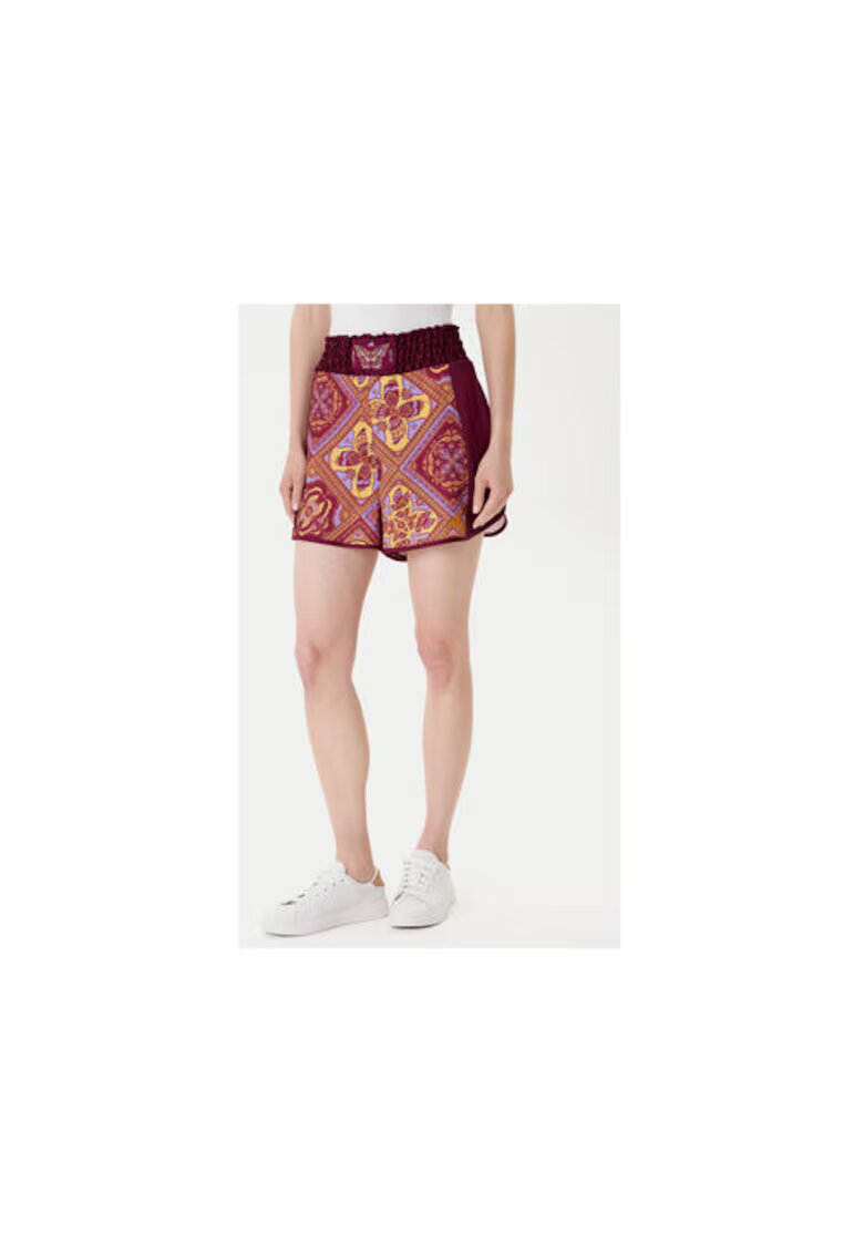 adidas Pantaloni scurti cu talie inalta&detaliu logo