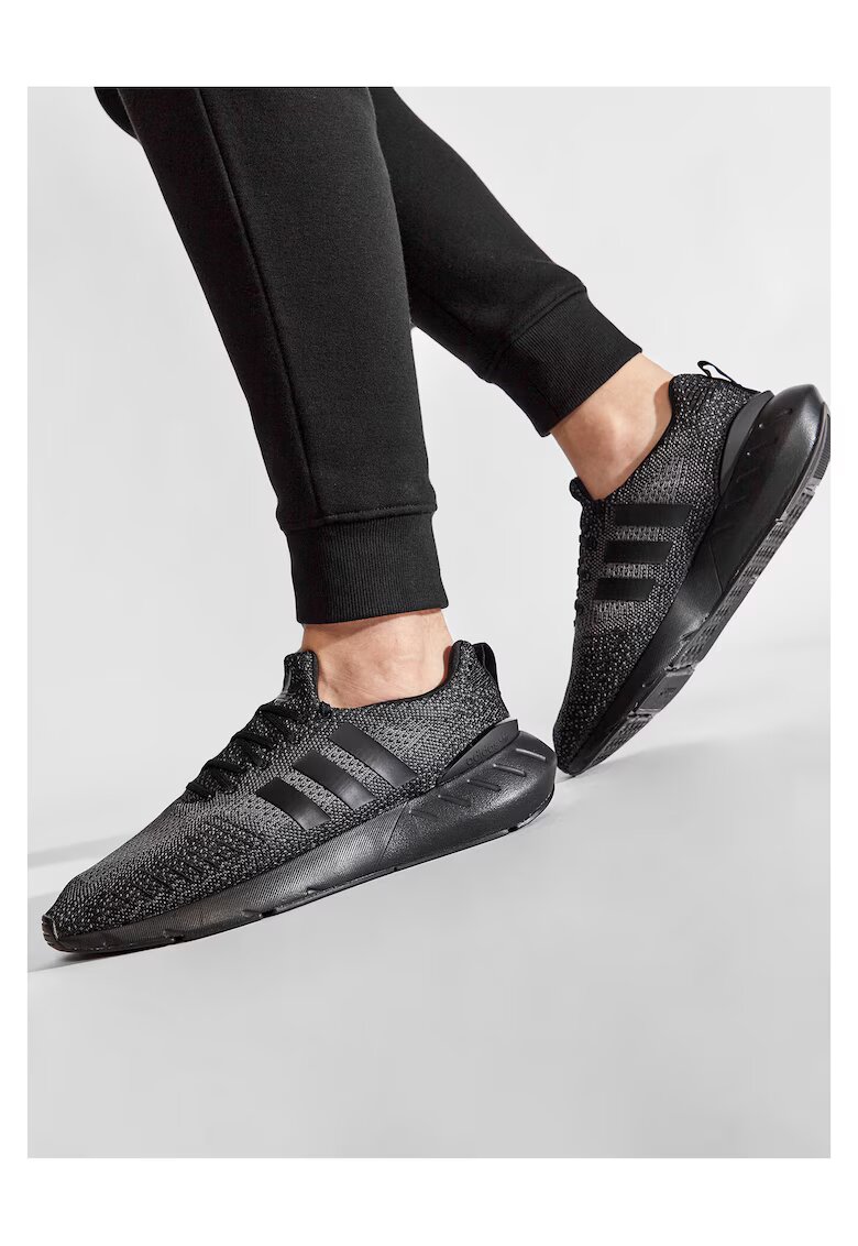adidas Pantofi sport barbati - Swift Run 22 - negru - textil