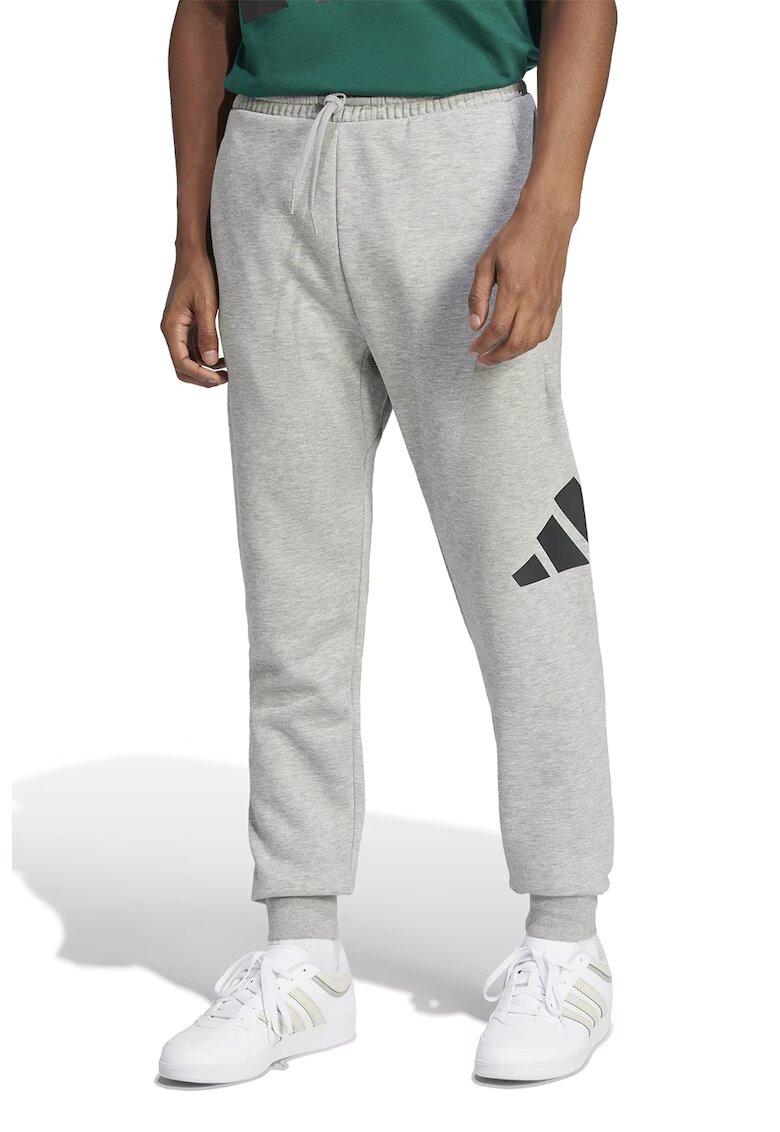 adidas Sportswear Pantaloni de trening regular fit cu buzunare - Gri melange