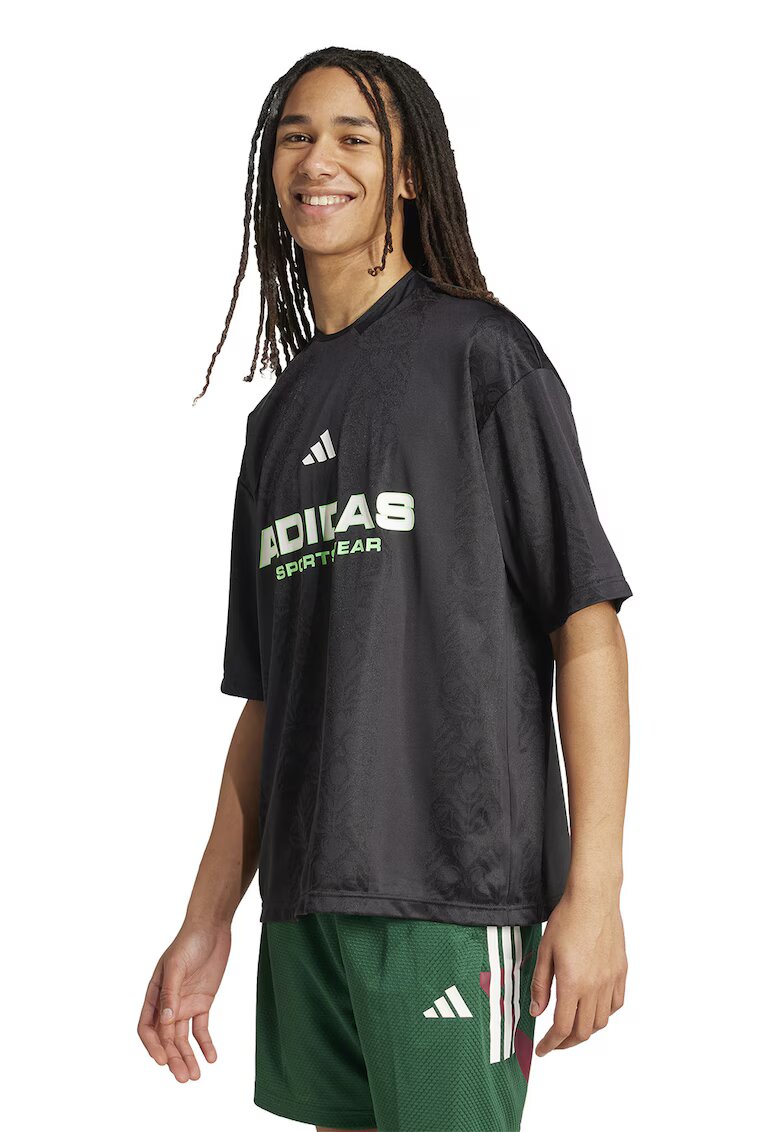 adidas Sportswear Tricou cu decolteu la baza gatului si imprimeu logo - Verde lime/Gri antracit