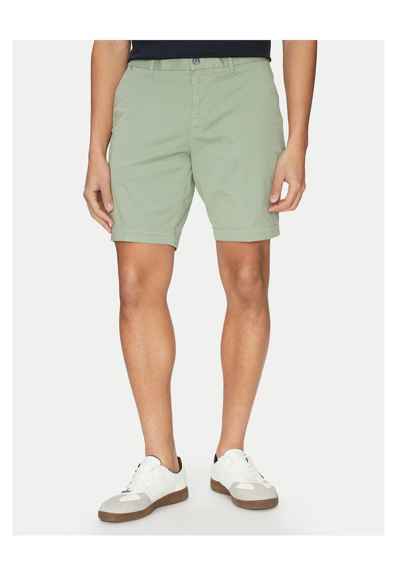 BOSS Pantaloni scurti verde - tesatura