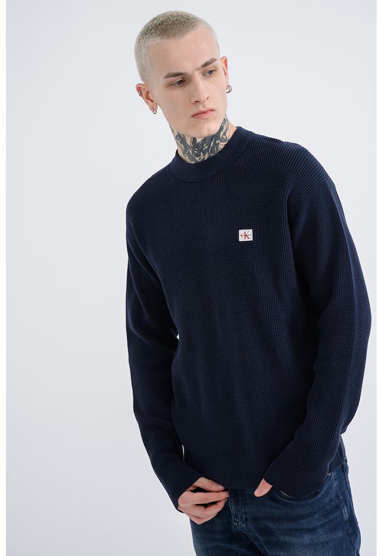Calvin Klein Jeans Pulover tricotat cu aplicatie logo discreta - Albastru ultramarin