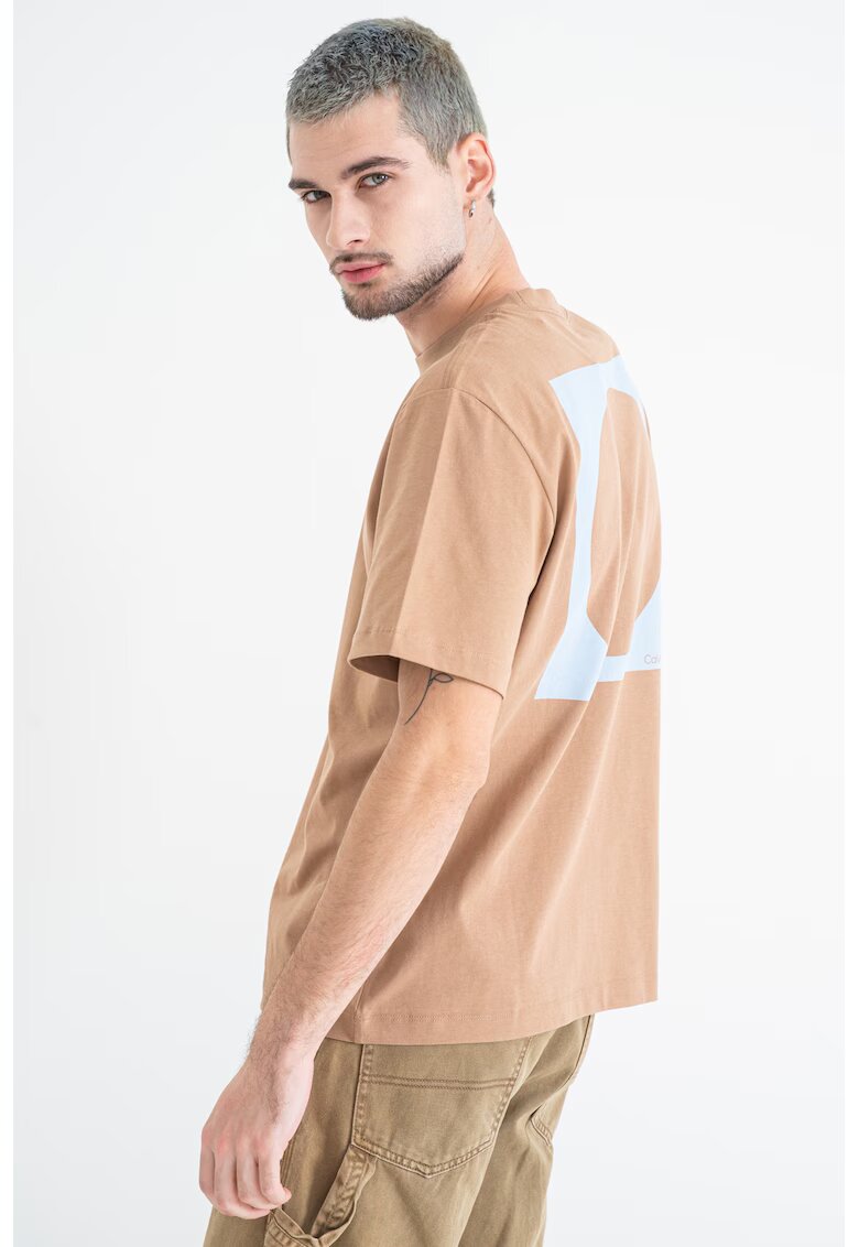Calvin Klein Jeans Tricou cu decolteu la baza gatului si logo - Caramel