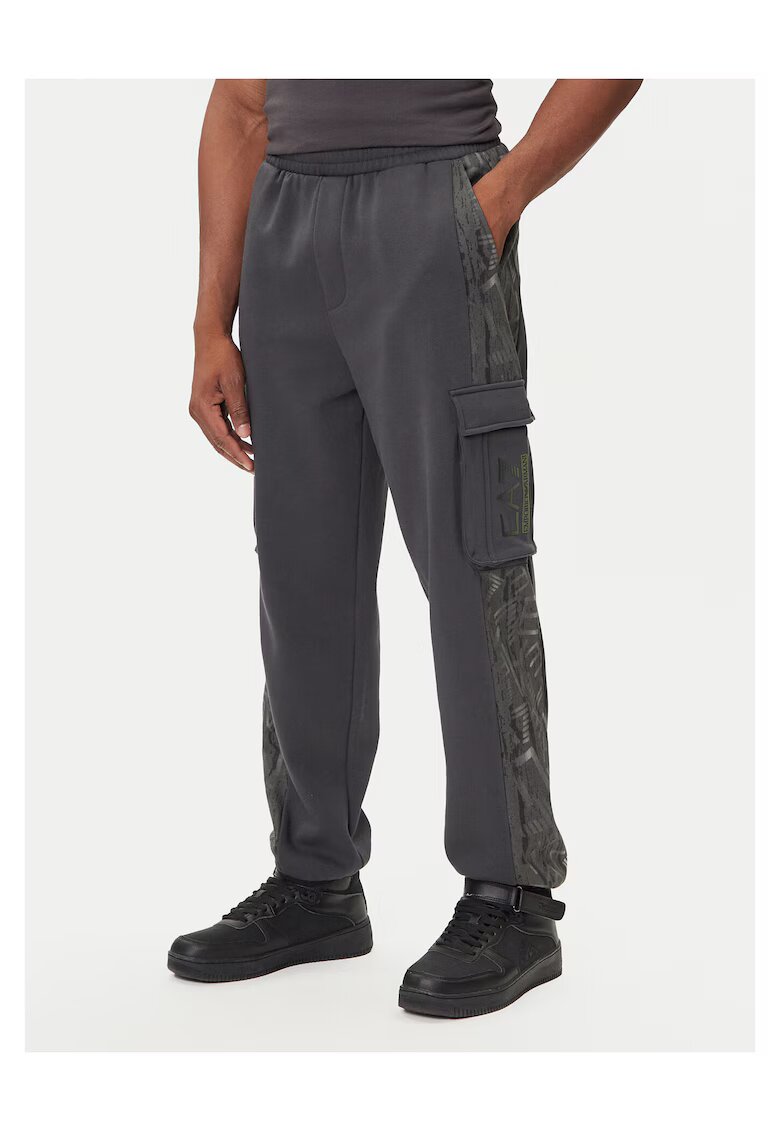 EA7 Pantaloni barbati gri - trening - bumbac -