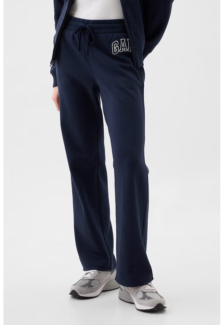 Gap Pantaloni de trening cu croiala dreapta si detaliu logo - Bleumarin
