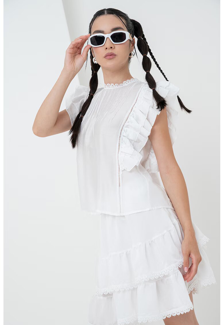 Gina Tricot Bluza lejera cu maneci scurte cu volane - Alb