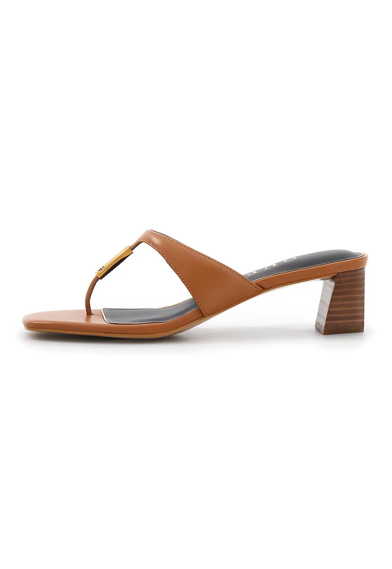 Guess Papuci flip-flop din piele cu toc masiv - Maro