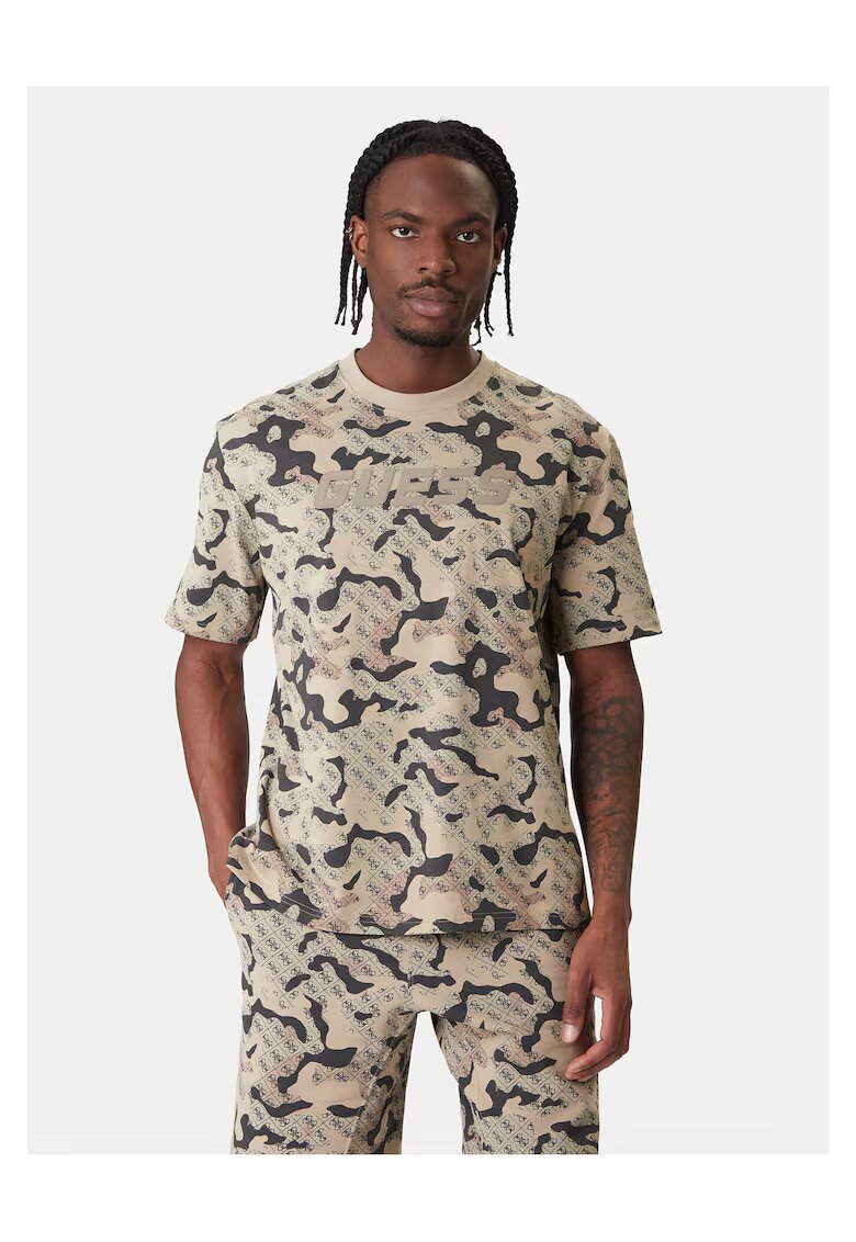 Guess Tricou barbati bej - din bumbac