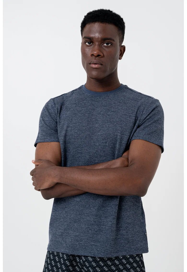 Guess Tricou cu decolteu la baza gatului