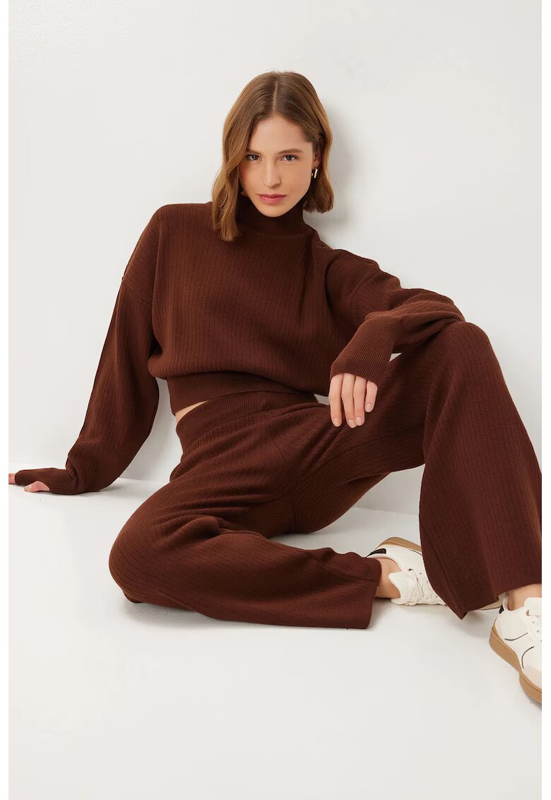 Happiness Istanbul Costum dama - - set coordonat din doua piese - jumatate de guler - maro - tricot - One Size