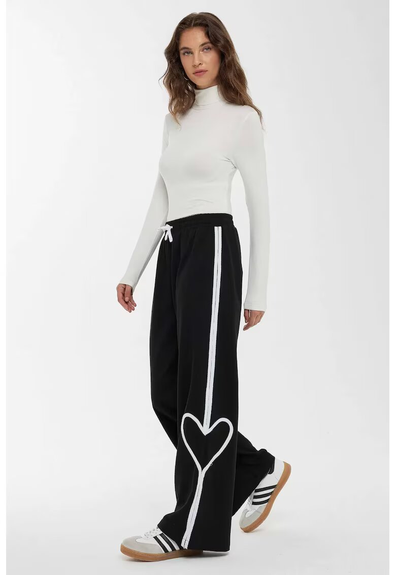 HiCCUP Pantaloni de trening cu detaliu inima imprimat