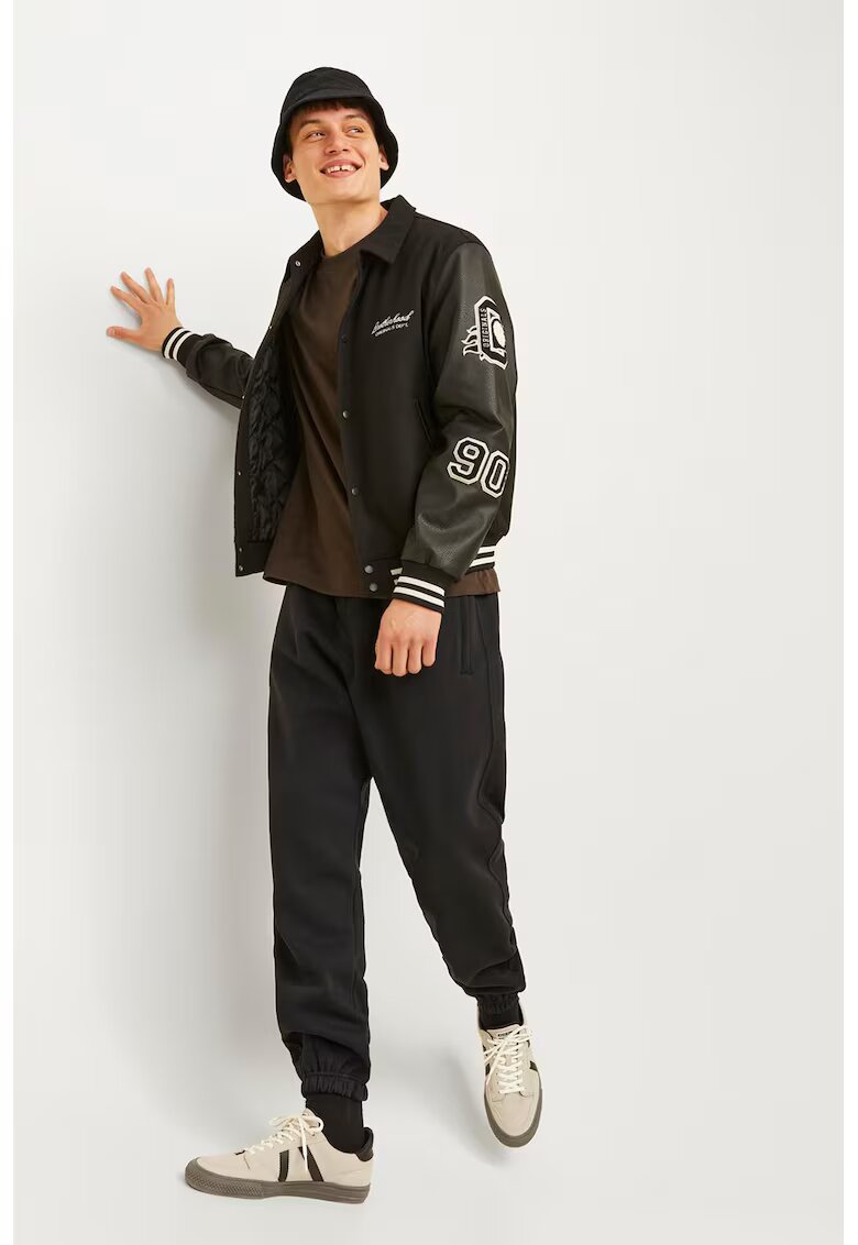 Jack & Jones Pantaloni relaxed fit de trening - Negru