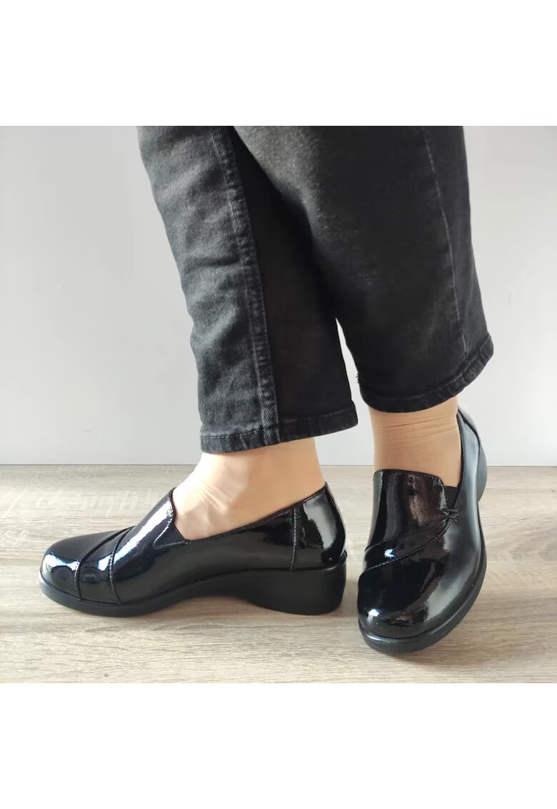Karisma Pantofi Casual Dama 40005B 01-L Negri Lac - Negru - Negru