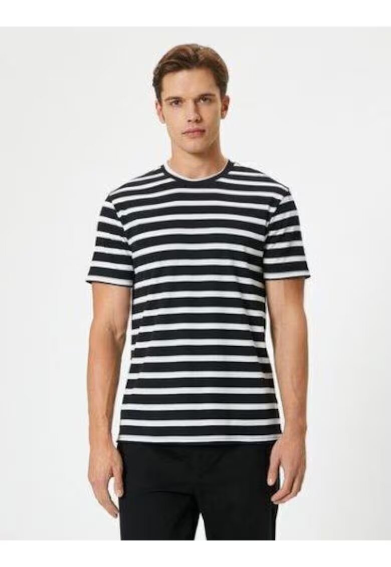 KOTON Tricou cu decolteu la baza gatului si model uni - Negru/Gri
