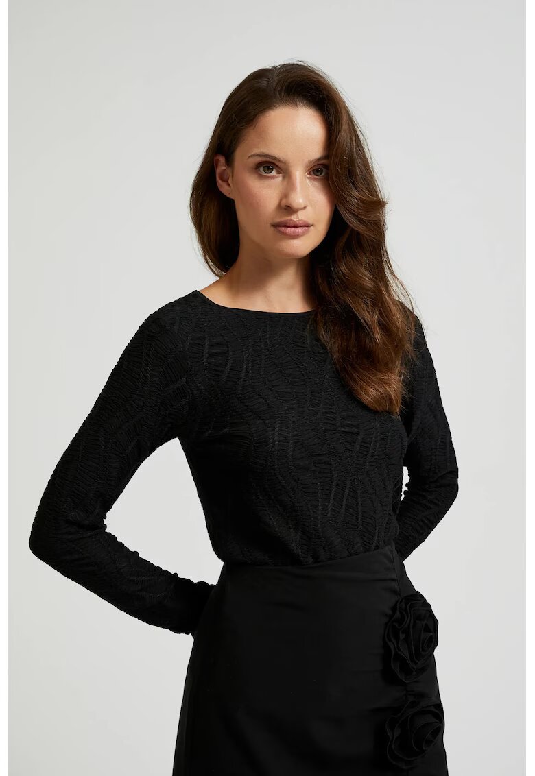 MOODO Bluza neagra ajustata cu decolteu in barca - Negru