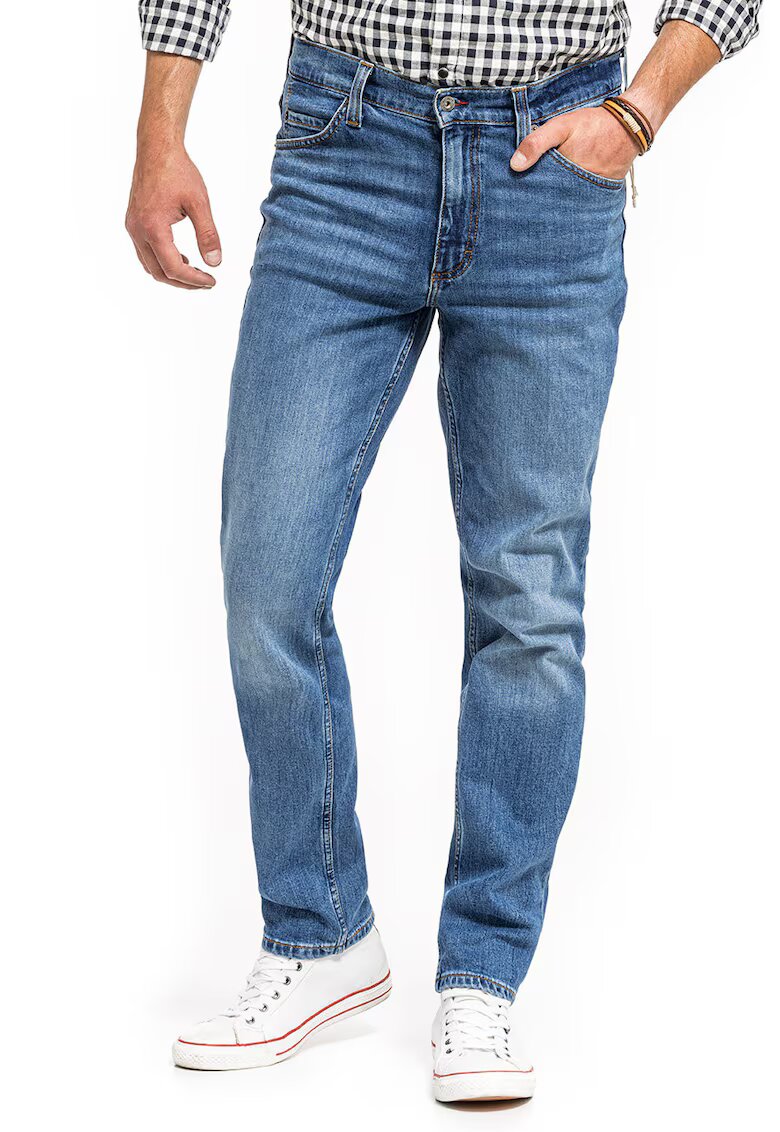 Mustang Blugi Barbati - Tramper Tapered - Slim Fit - Confortabili Si Rezistenti - Material Elastic - Croiala Clasica - Ideali Pentru Munca Si Zilnic - Fermoar - Bumbac - Elastan - Albastru - Albastru
