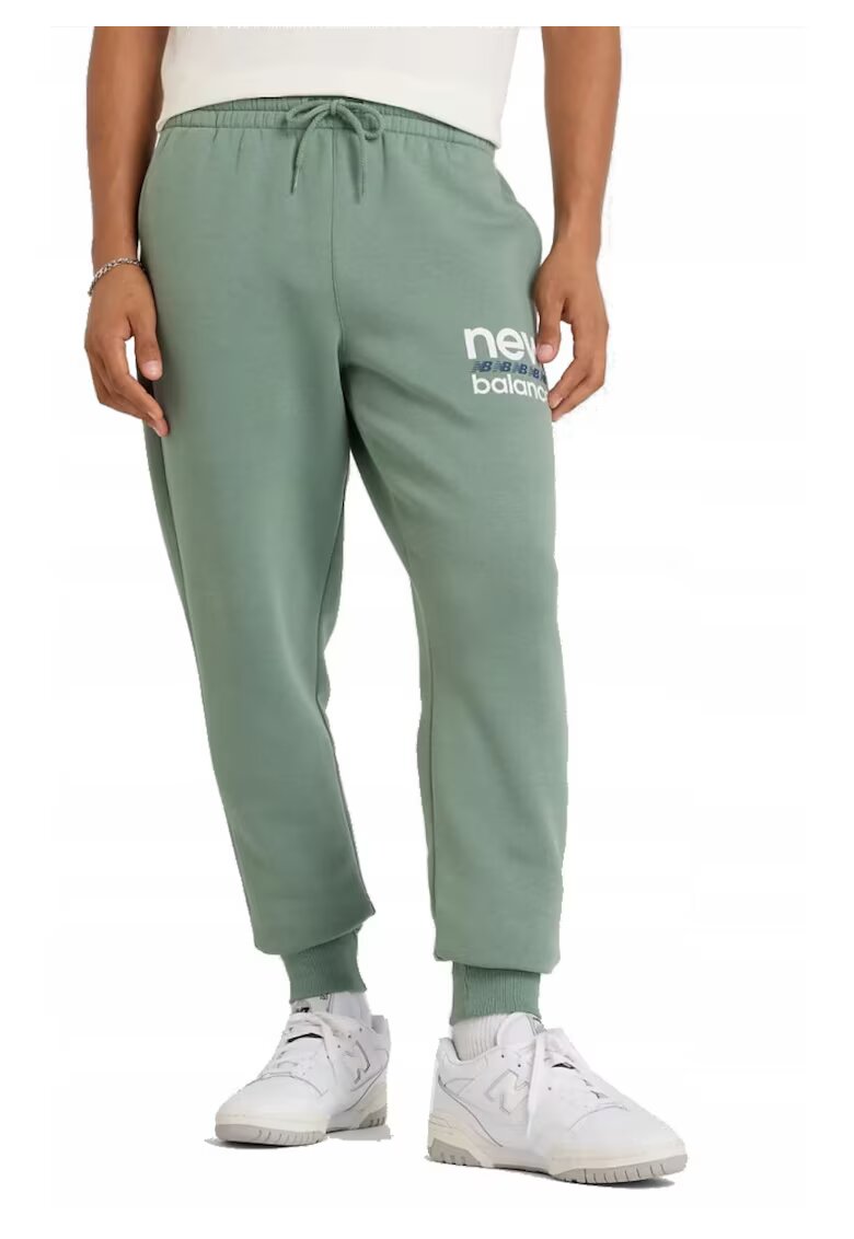New Balance Pantaloni de trening cu imprimeu logo pe picior - Verde