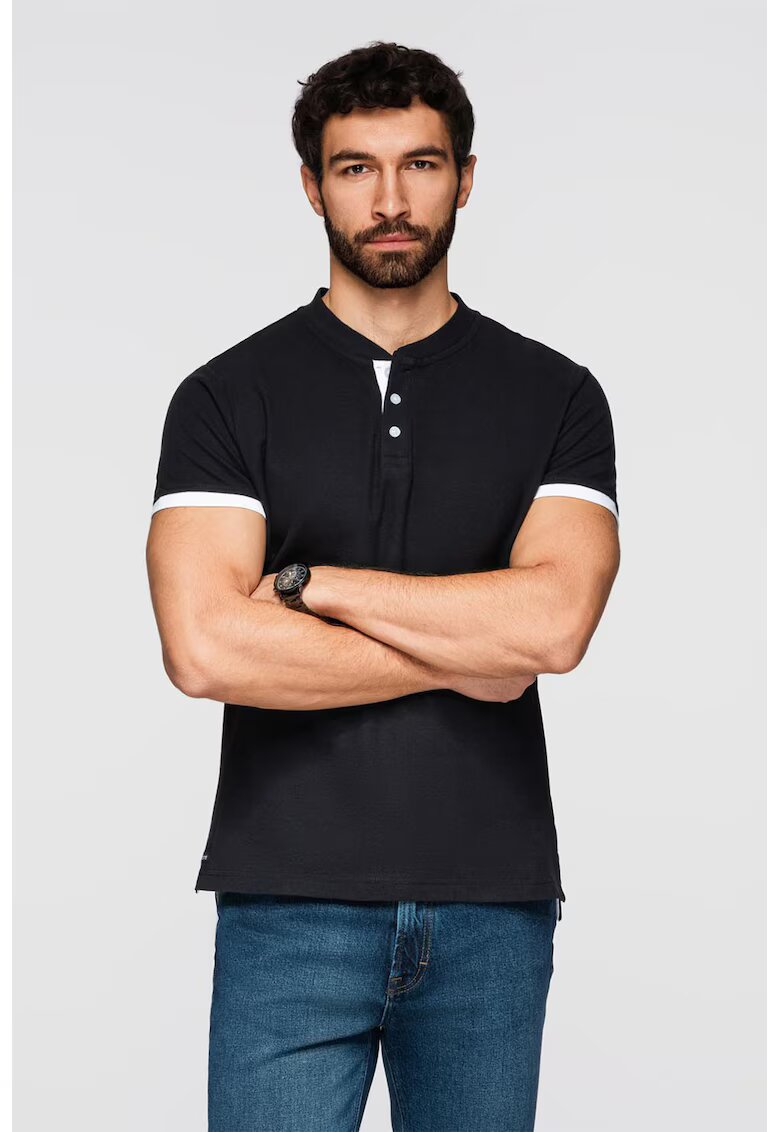 OMBRE Tricou de bumbac cu fenta cu nasturi - Negru