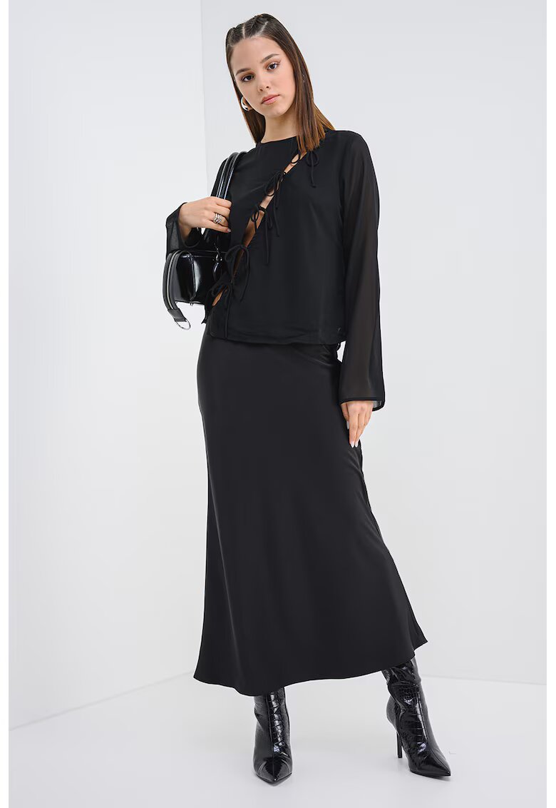 Only Bluza cu maneci evazate si decolteu la baza gatului - Negru