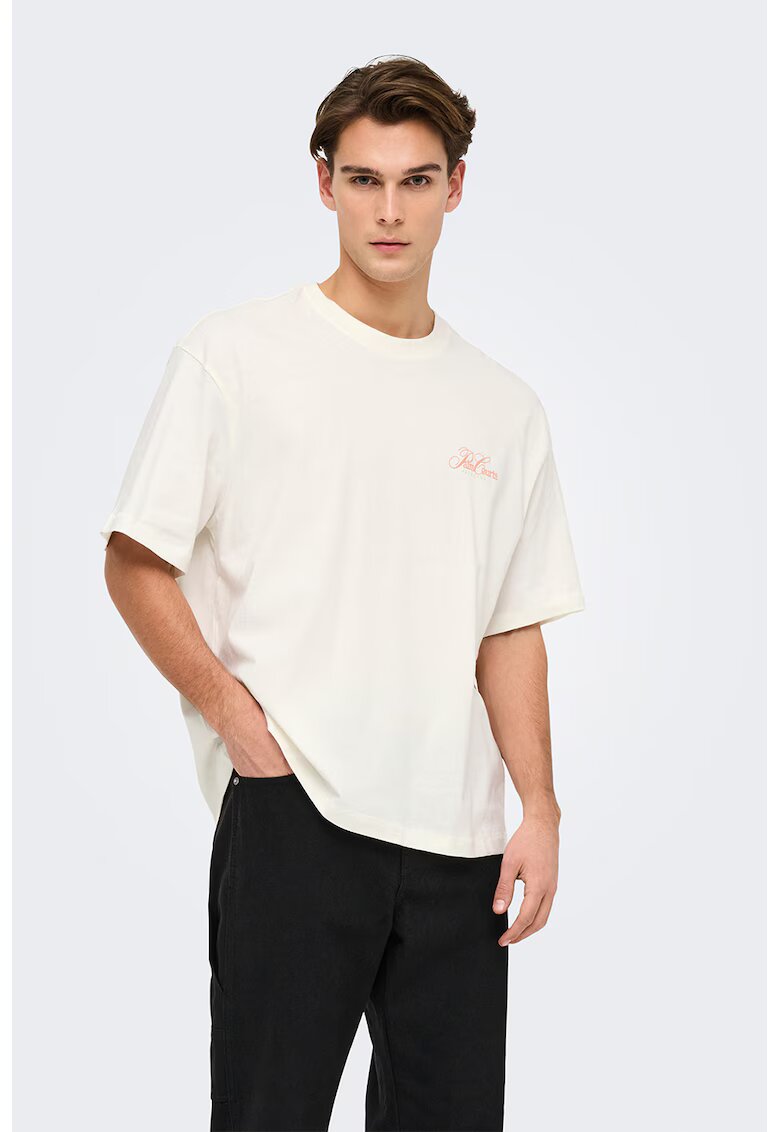 Only & Sons Tricou lejer cu imprimeu grafic si model text pe partea din spate - Alb/Roz prafuit