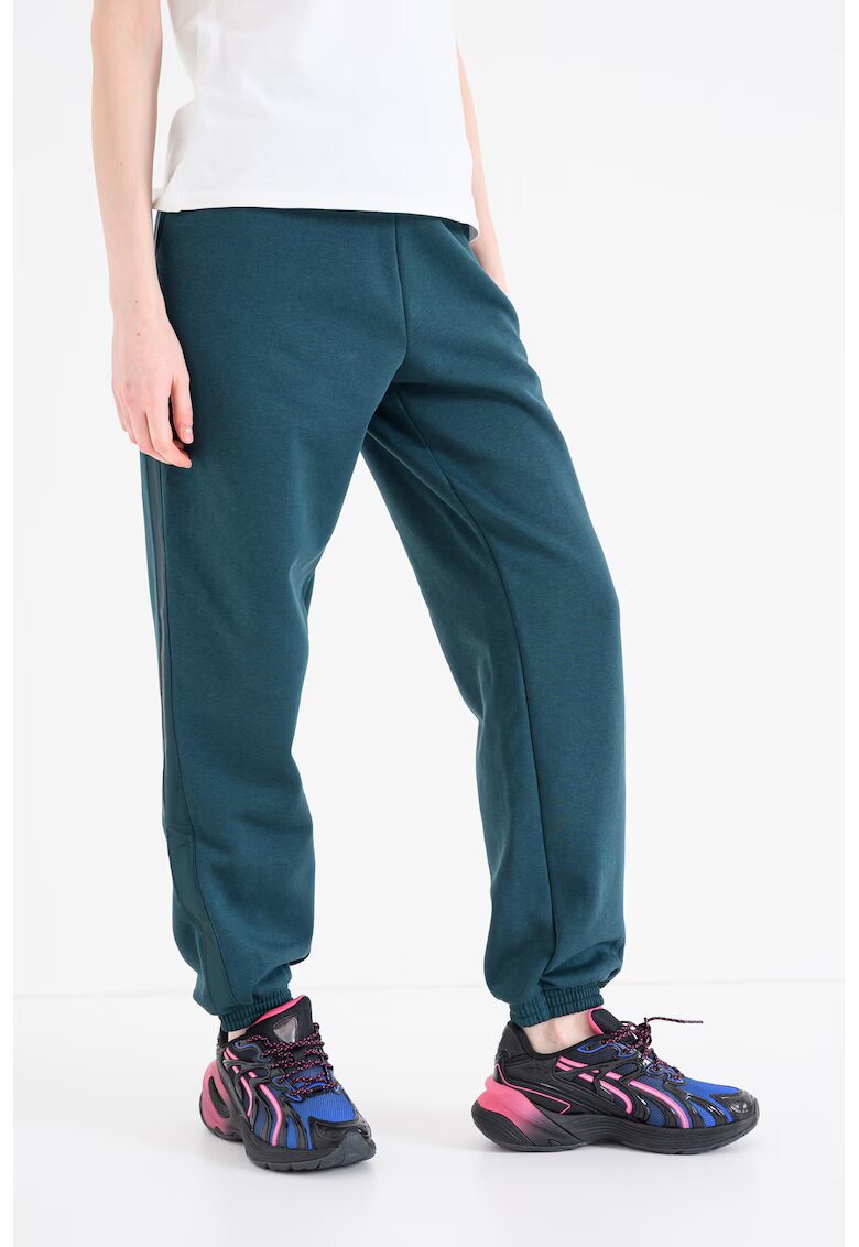 Puma Pantaloni de trening cu snur de ajustare Ess Elevated - Verde englez