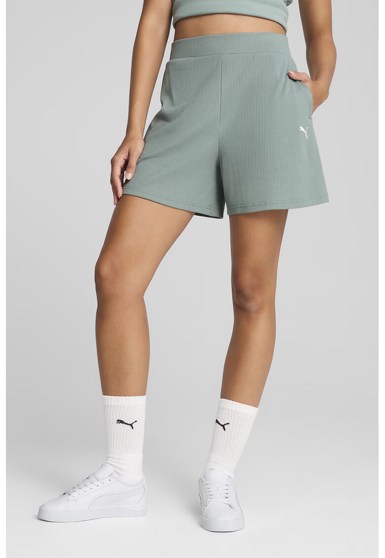 Puma Pantaloni scurti striati cu logo - Verde deschis