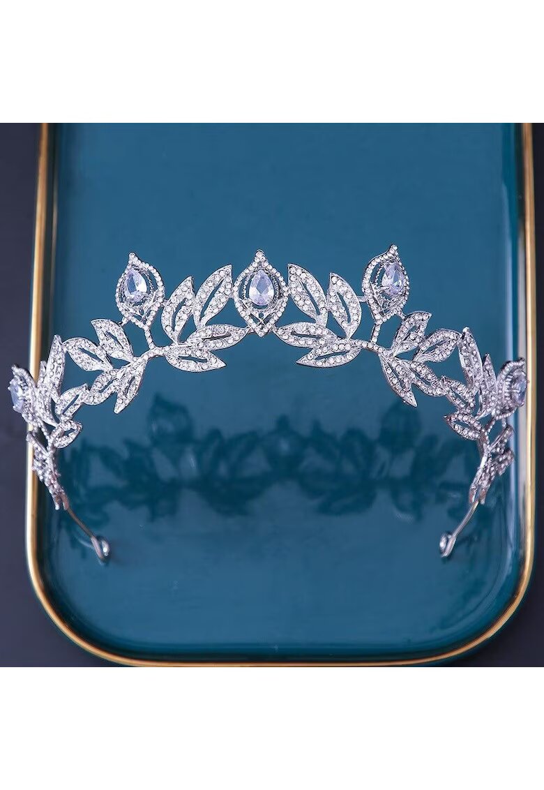 Pursehuit Coronita argintie - cu frunzulite si pietre - Harvey C6
