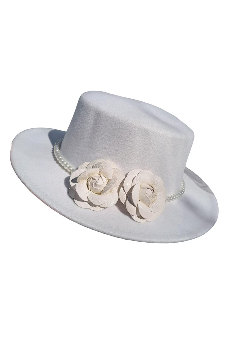 Pursehuit Palarie dama alba - stil canotiera - reglabila - cu flori si perle - Semina
