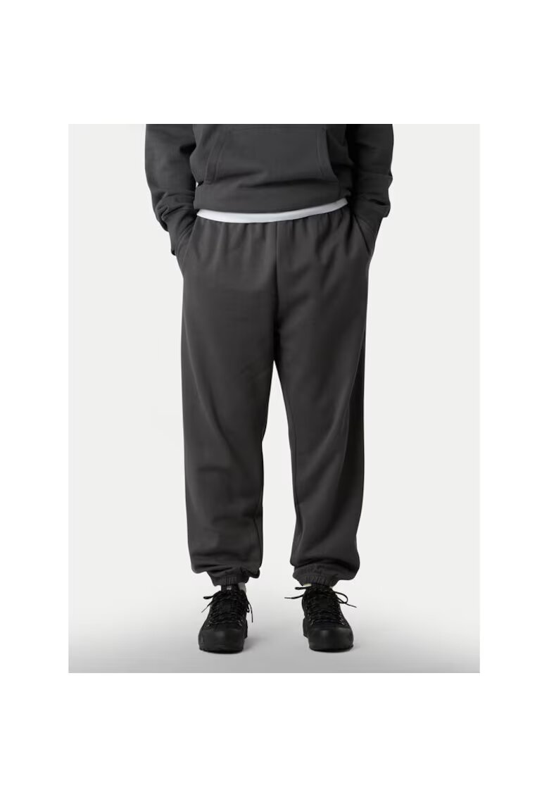 The North Face Pantaloni sport barbati gri inchis