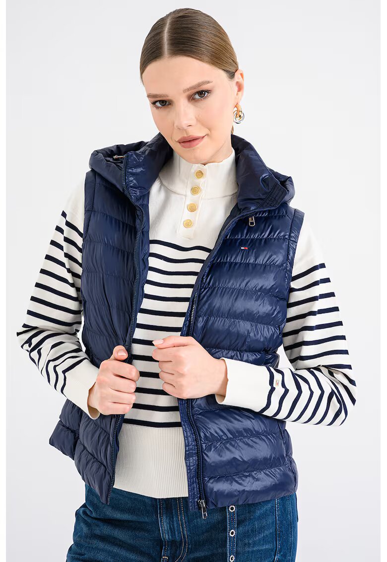 Tommy Hilfiger Vesta matlasata cu finisaj rezistent la apa - Bleumarin