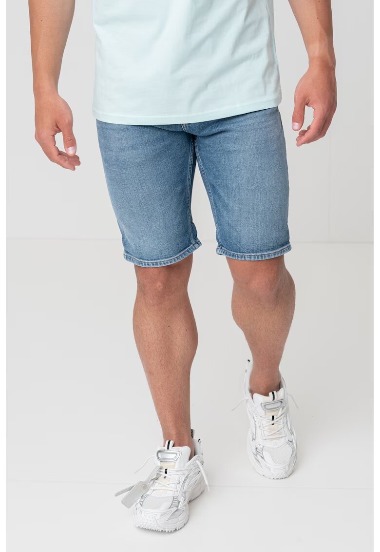 Tommy Jeans Blugi scurti din amestec de bumbac cu talie medie - Albastru inchis