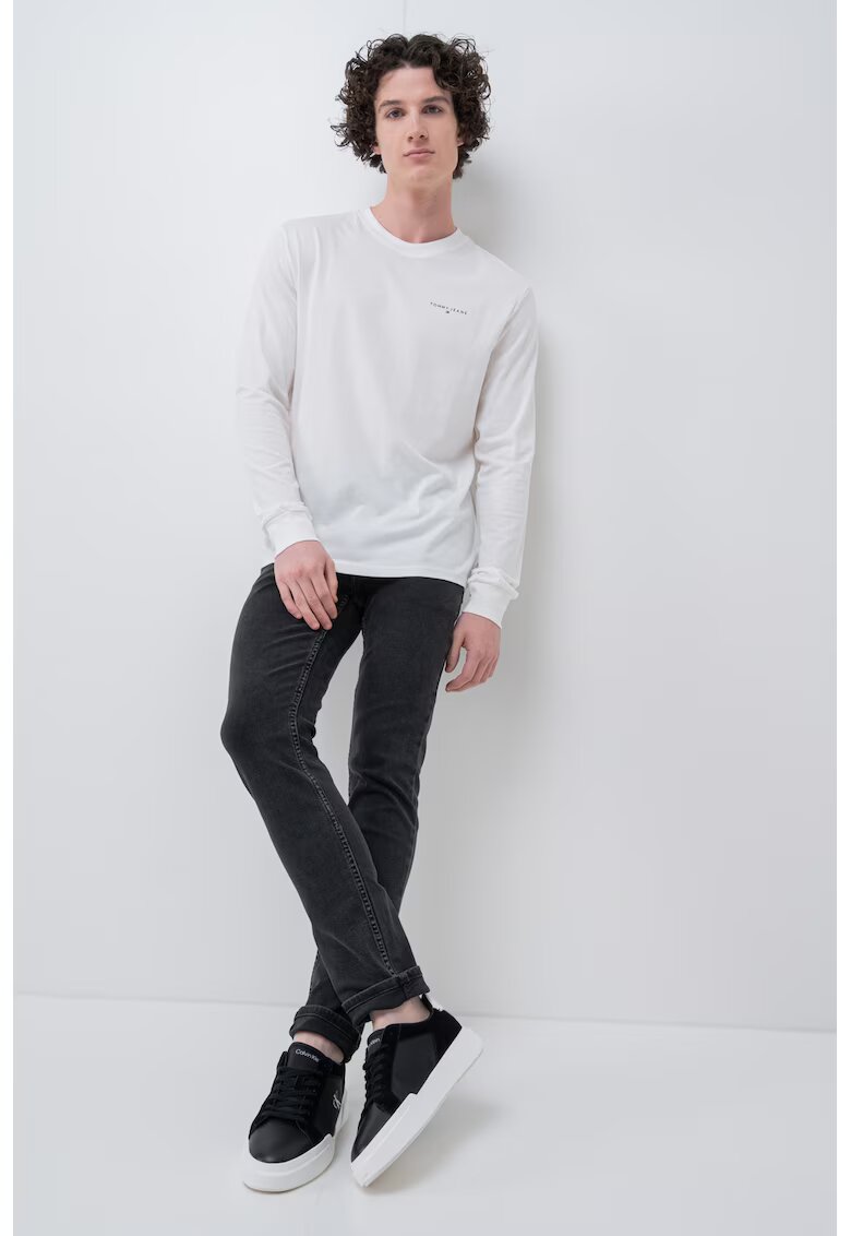 Tommy Jeans Bluza slim fit cu decolteu la baza gatului - Alb