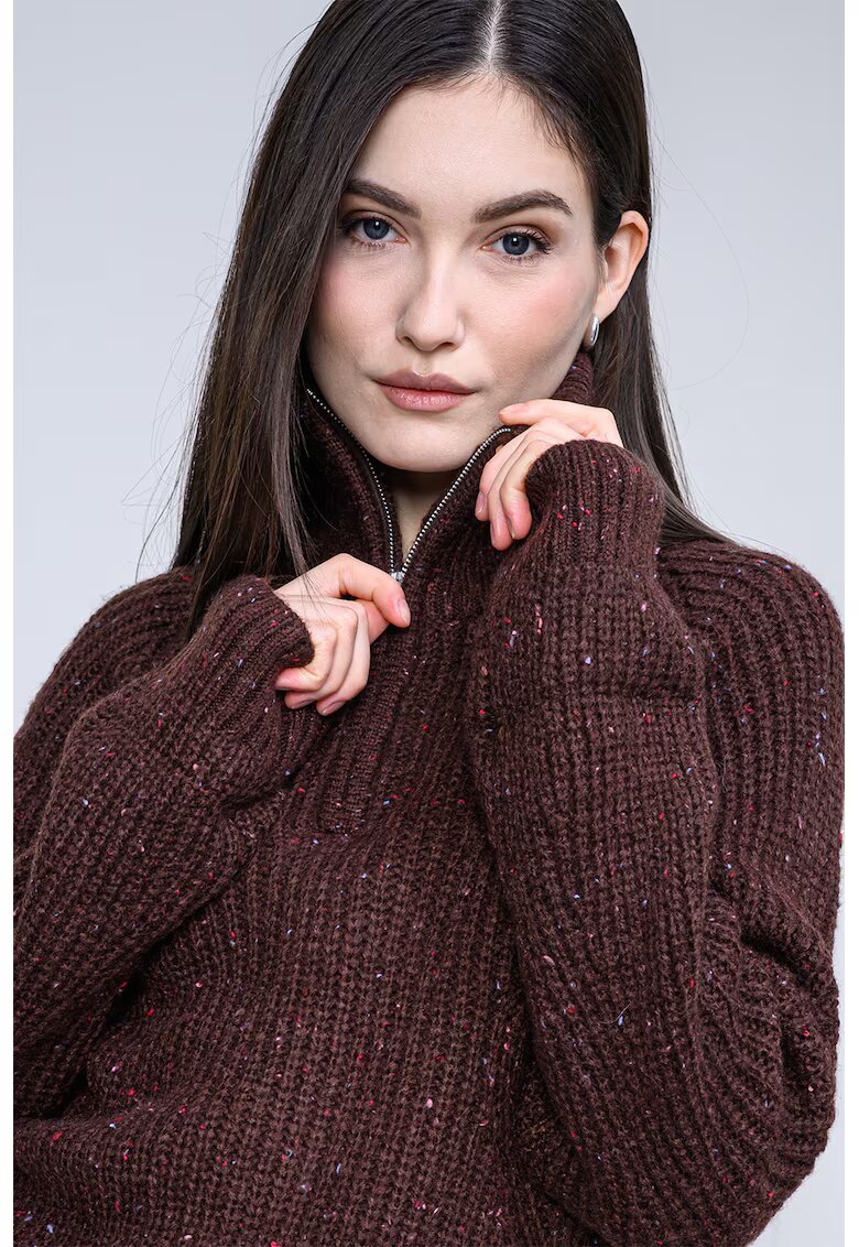 Tommy Jeans Pulover din amestec de lana cu fenta cu fermoar - Maro