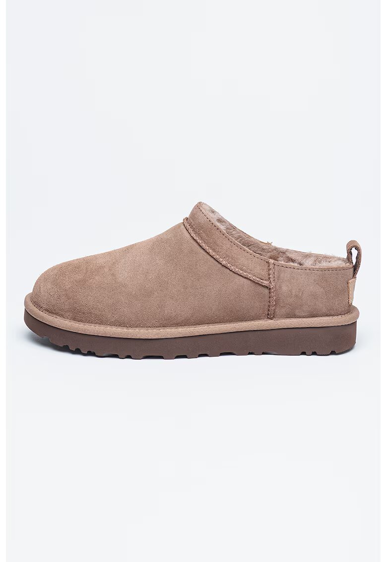 UGG Ghete slip-on din piele intoarsa Classic Micro - Maro