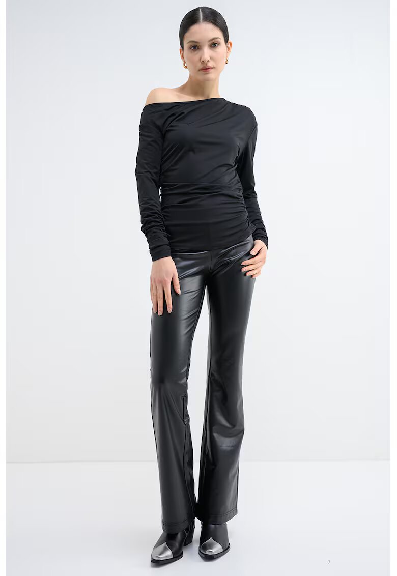 Vero Moda Bluza uni cu decolteu pw un umar - Negru